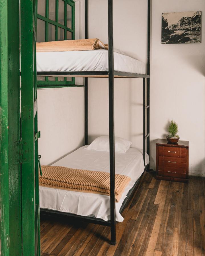 Wild Monkey Hostel 쿠엔카 외부 사진